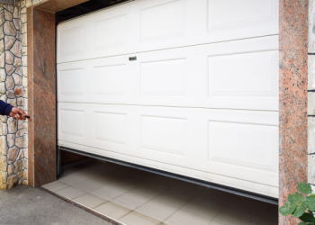 Garage Door Won&#039;t Close